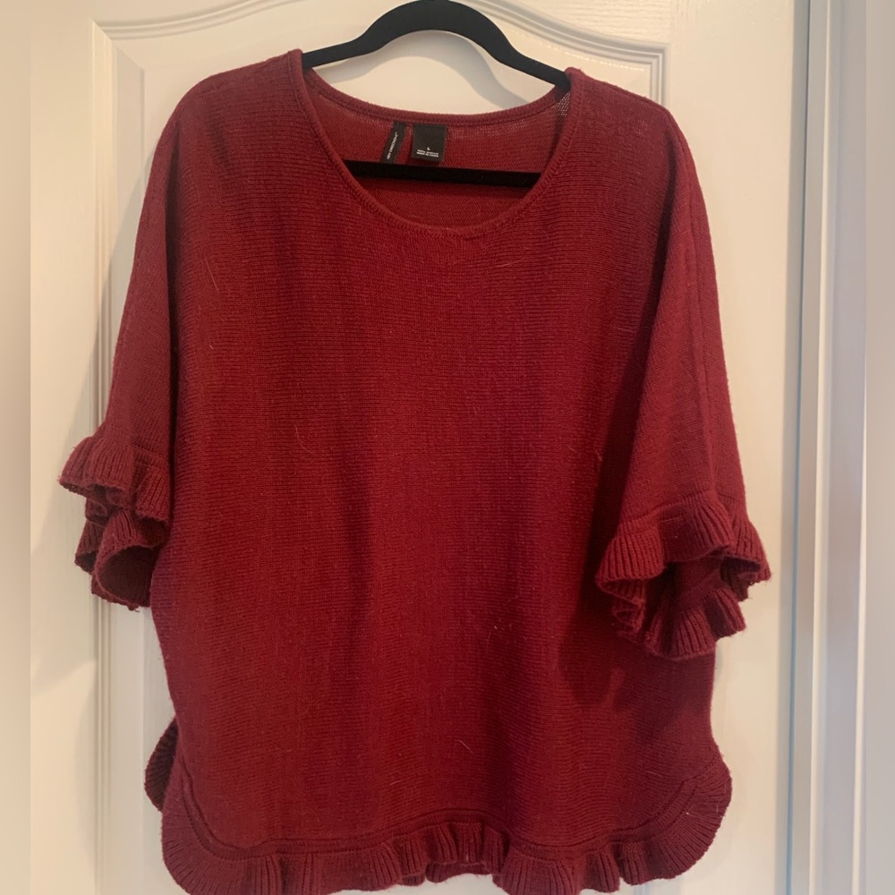 Lightweight burgundy sweater, size large